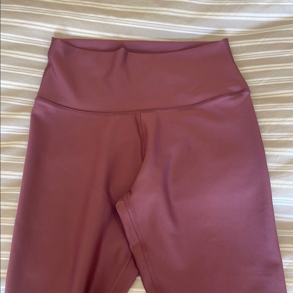 Alo yoga 7/8 high-waist airlift legging burgundy truffle size medium